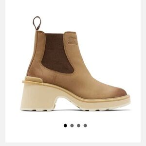 Sorel Women's Hi-Line Heel Chelsea Boots size 8